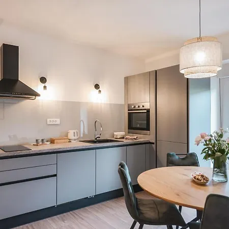 Apartment Elly *